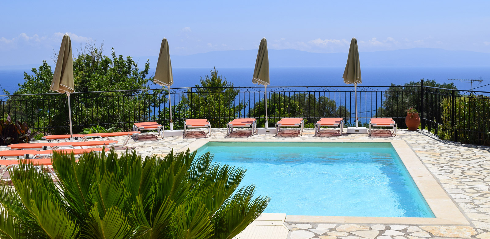 kefalonia_apartments_skala02